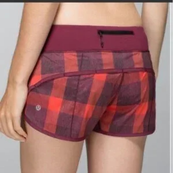 Lululemon  'Speed Up' running shorts Size 4 - Picture 6 of 9